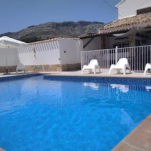 Cortijo El Llano Priego De Córdoba Las Lagunillas